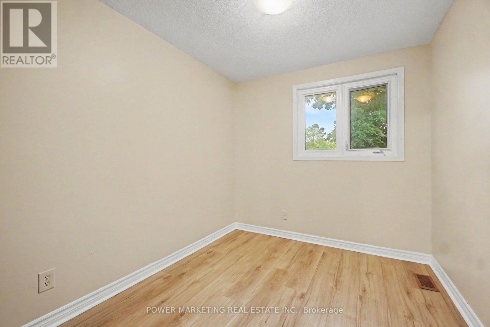 1781 Lamoureux Drive, Ottawa, Ontario  K1E 2N5 - Photo 10 - X13840186