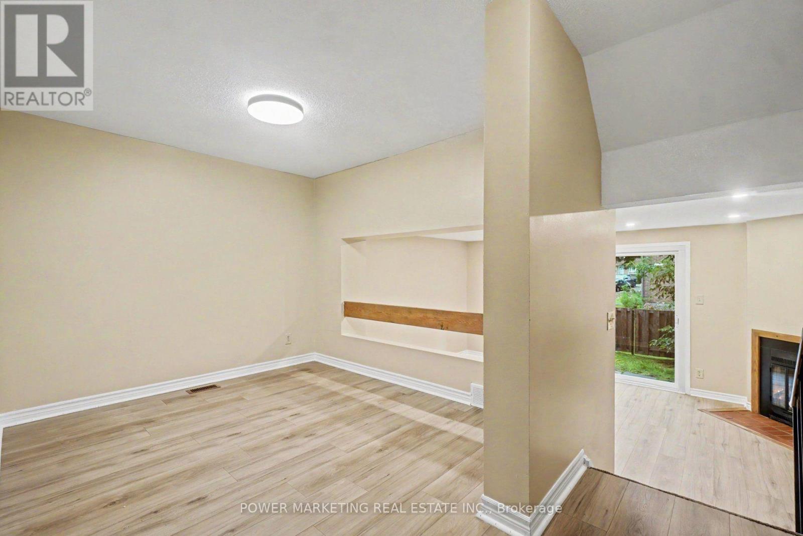 1781 Lamoureux Drive, Ottawa, Ontario  K1E 2N5 - Photo 3 - X13840186
