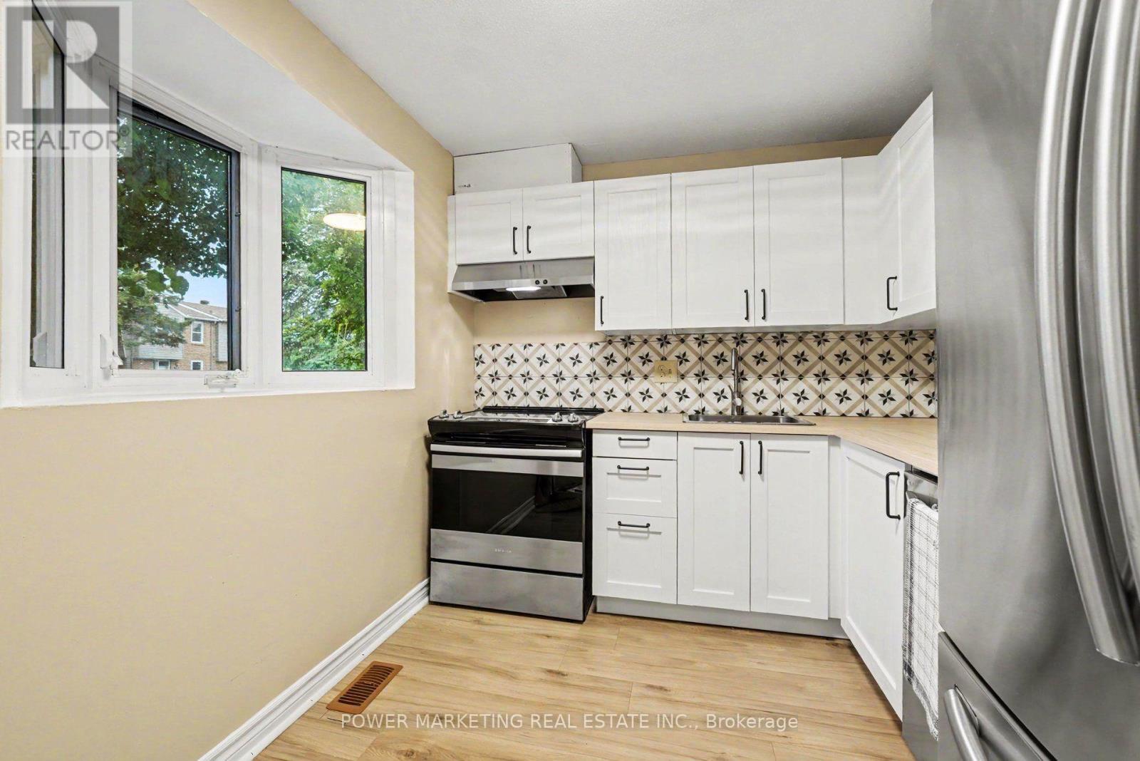 1781 Lamoureux Drive, Ottawa, Ontario  K1E 2N5 - Photo 5 - X13840186