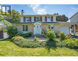 93 BEAVER RIDGE, Ottawa, Ontario