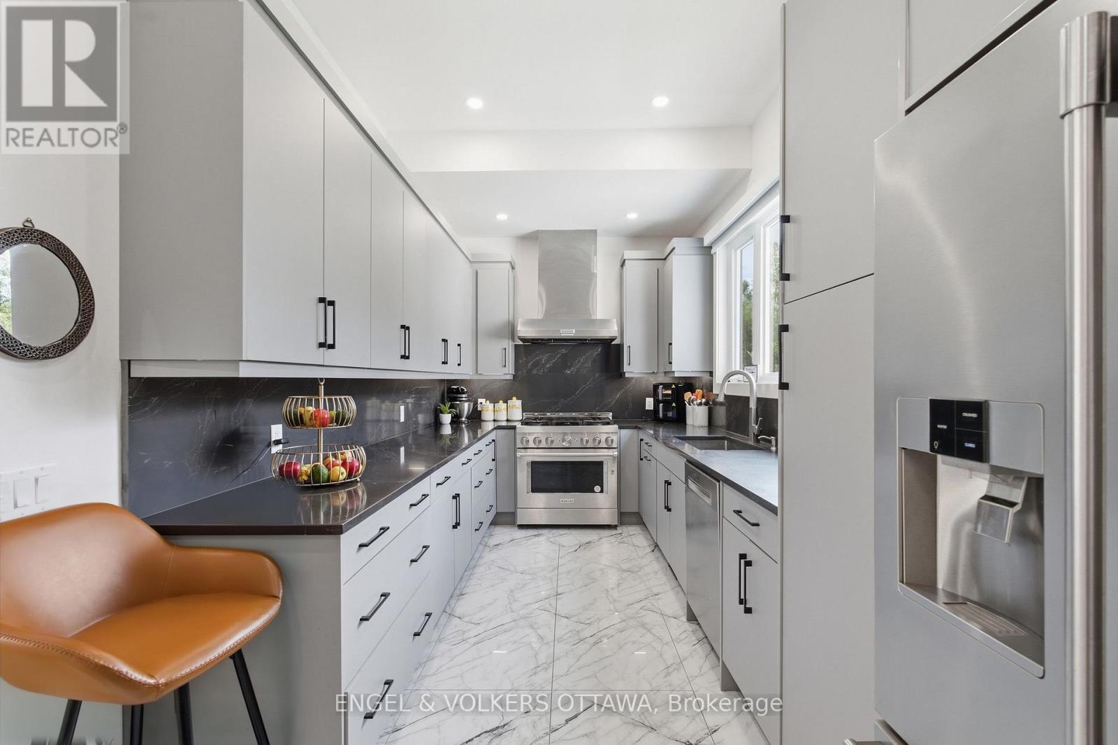 1057 Green Jacket Crescent, Ottawa, Ontario  K4P 0G6 - Photo 16 - X13840300
