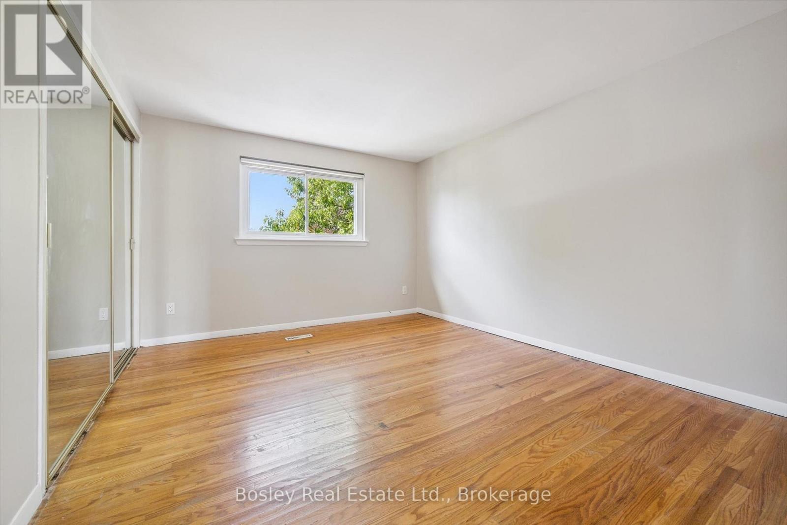 103 Folkstone Crescent, Brampton, Ontario L6T 3M4 - Photo 19 - W13840168