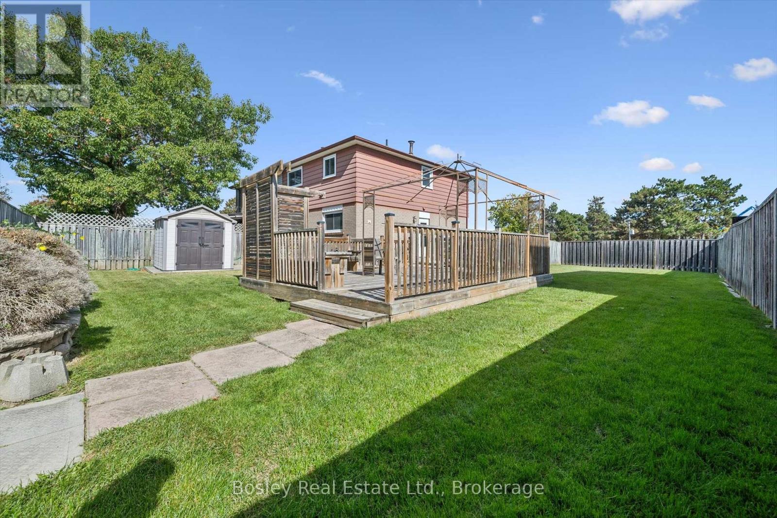 103 Folkstone Crescent, Brampton, Ontario L6T 3M4 - Photo 37 - W13840168