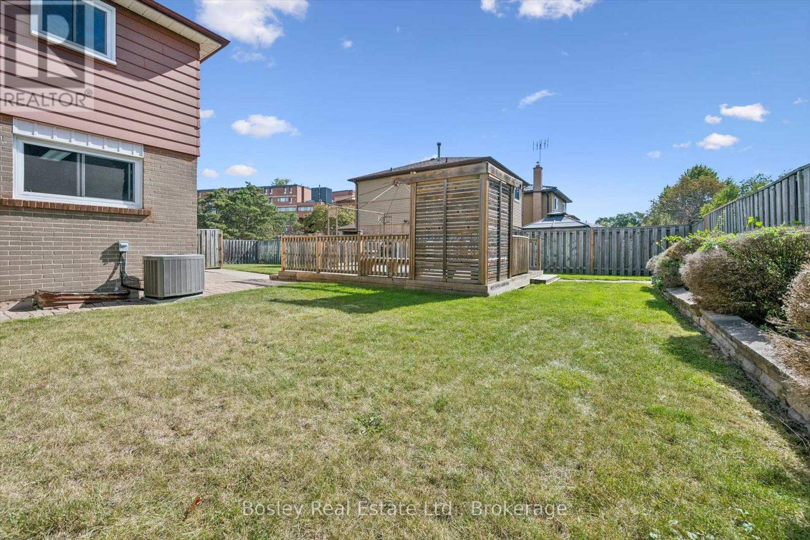 103 Folkstone Crescent, Brampton, Ontario L6T 3M4 - Photo 38 - W13840168