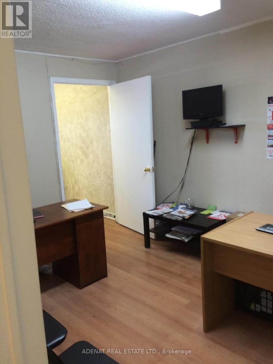 203b - 365a Wilson Avenue E, Toronto, Ontario M3H 1T3 - Photo 3 - C13840148