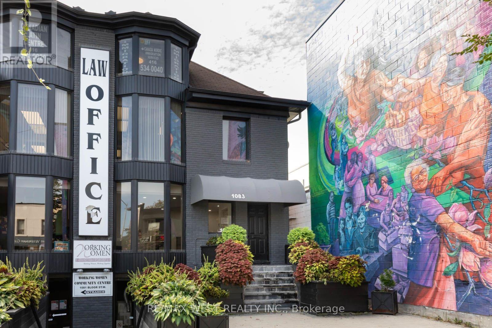 Main Floor - 1083 Bloor Street W, Toronto, Ontario  M6H 1M5 - Photo 1 - C13840192