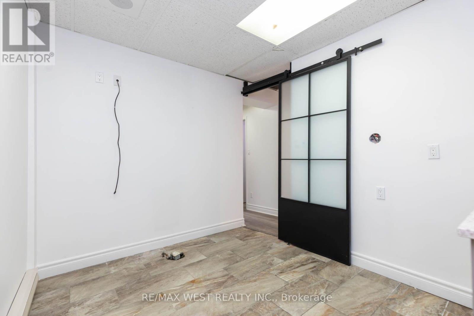 Main Floor - 1083 Bloor Street W, Toronto, Ontario  M6H 1M5 - Photo 18 - C13840192