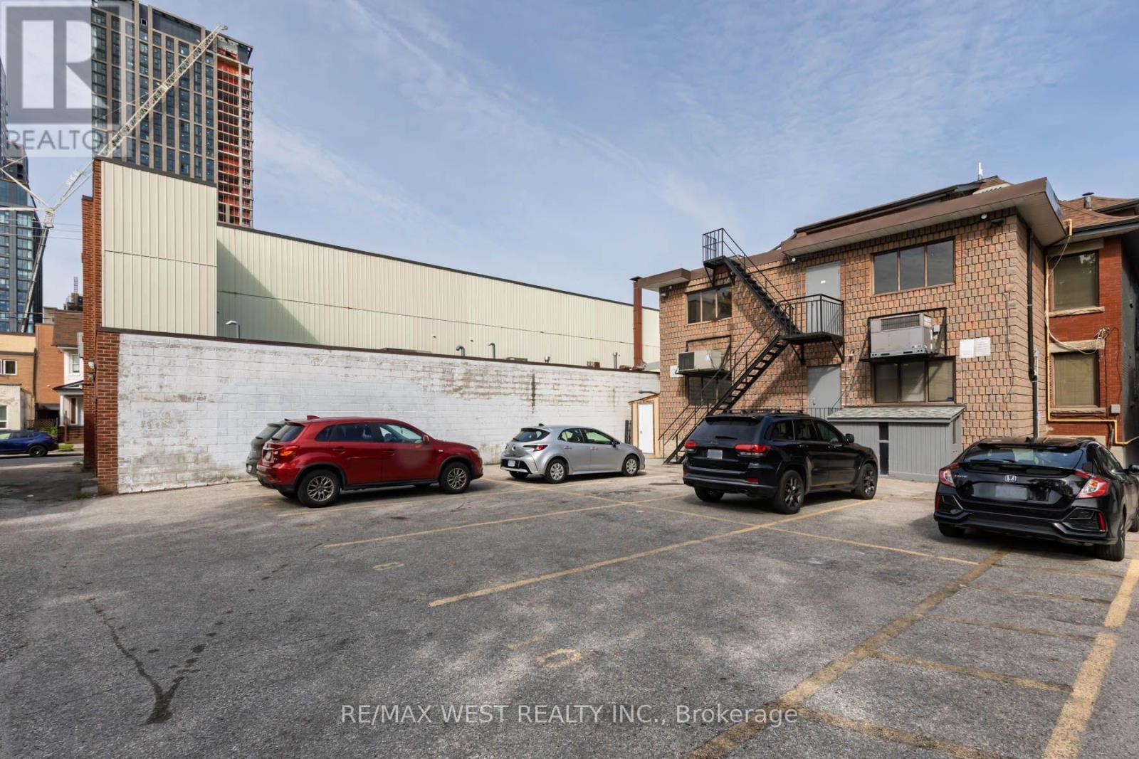 Main Floor - 1083 Bloor Street W, Toronto, Ontario  M6H 1M5 - Photo 28 - C13840192