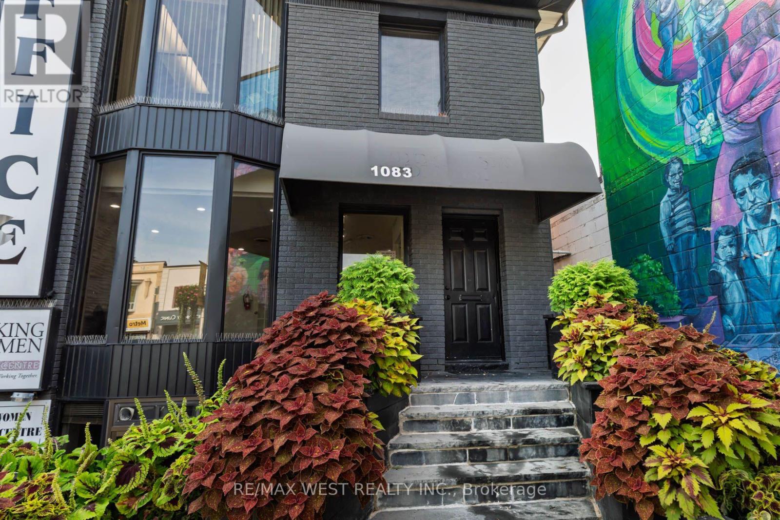 Main Floor - 1083 Bloor Street W, Toronto, Ontario  M6H 1M5 - Photo 33 - C13840192