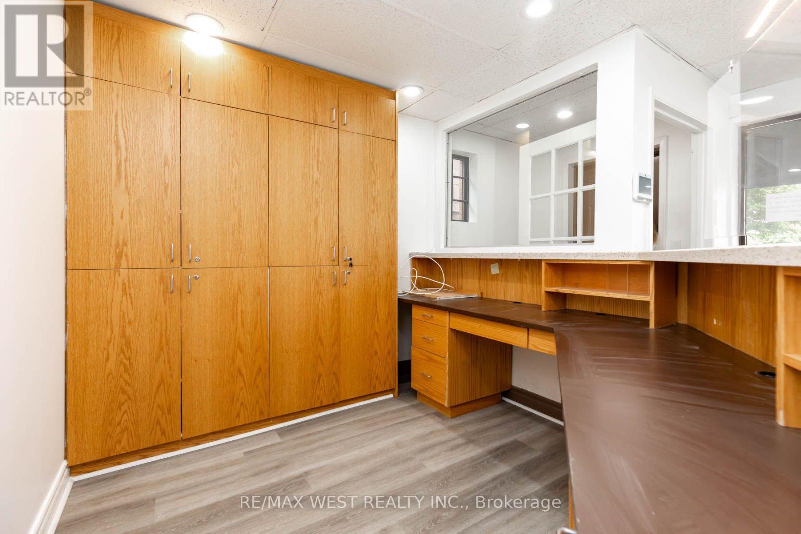 Main Floor - 1083 Bloor Street W, Toronto, Ontario  M6H 1M5 - Photo 7 - C13840192