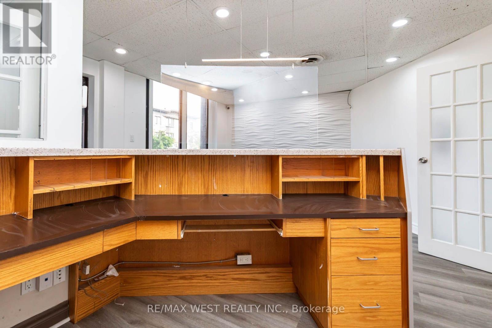 Main Floor - 1083 Bloor Street W, Toronto, Ontario  M6H 1M5 - Photo 8 - C13840192