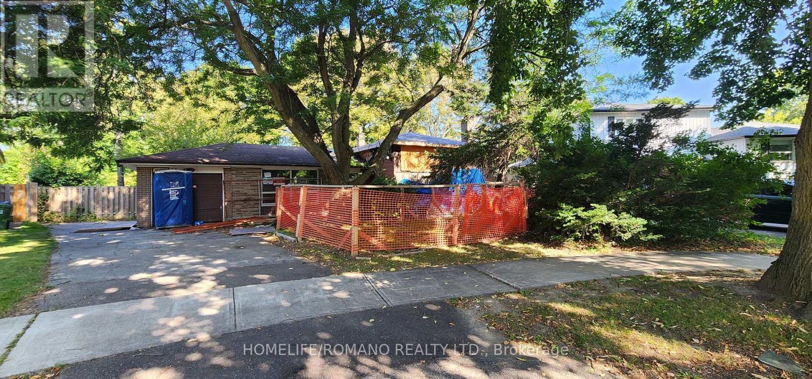 14 Threadneedle Crescent, Toronto, Ontario  M2H 1Z4 - Photo 12 - C13840234