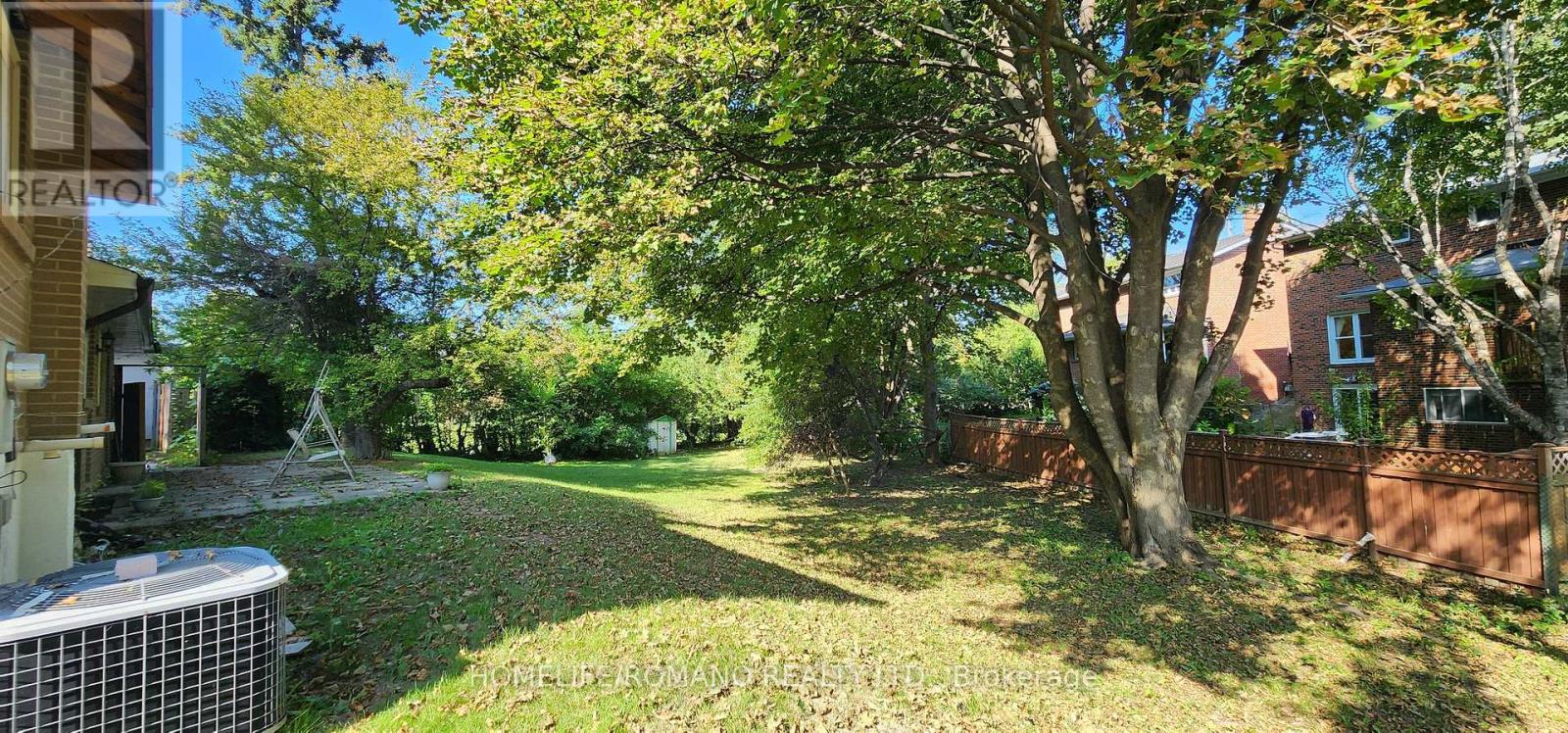 14 Threadneedle Crescent, Toronto, Ontario  M2H 1Z4 - Photo 7 - C13840234
