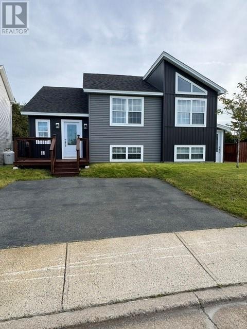 35 Treetop Drive, St.John's — photo 2