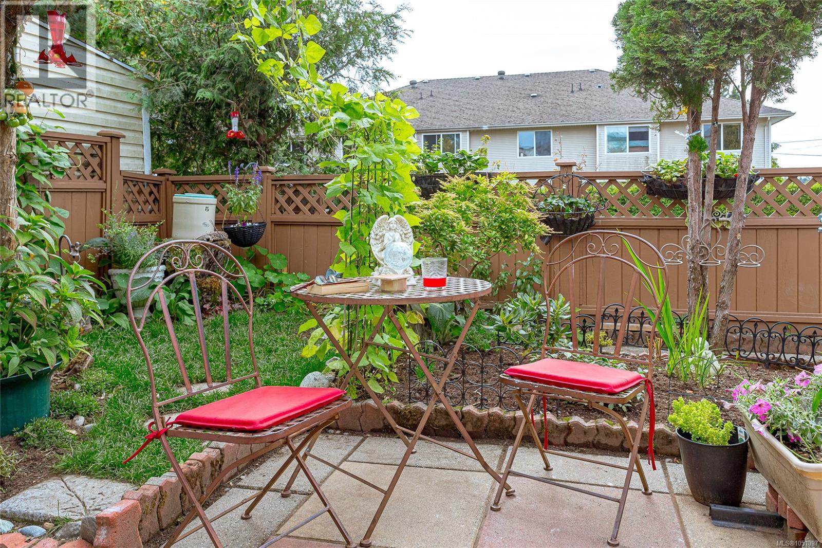 5 974 Dunford Ave