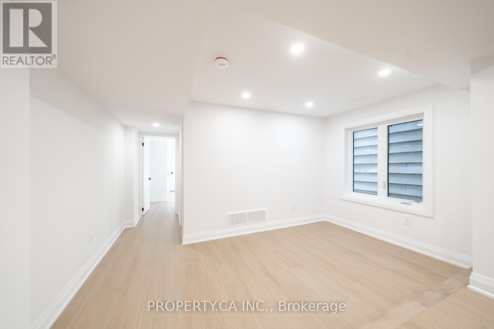 Lower - 344 Highfield Road, Toronto, Ontario  M4L 2V5 - Photo 5 - E13840158