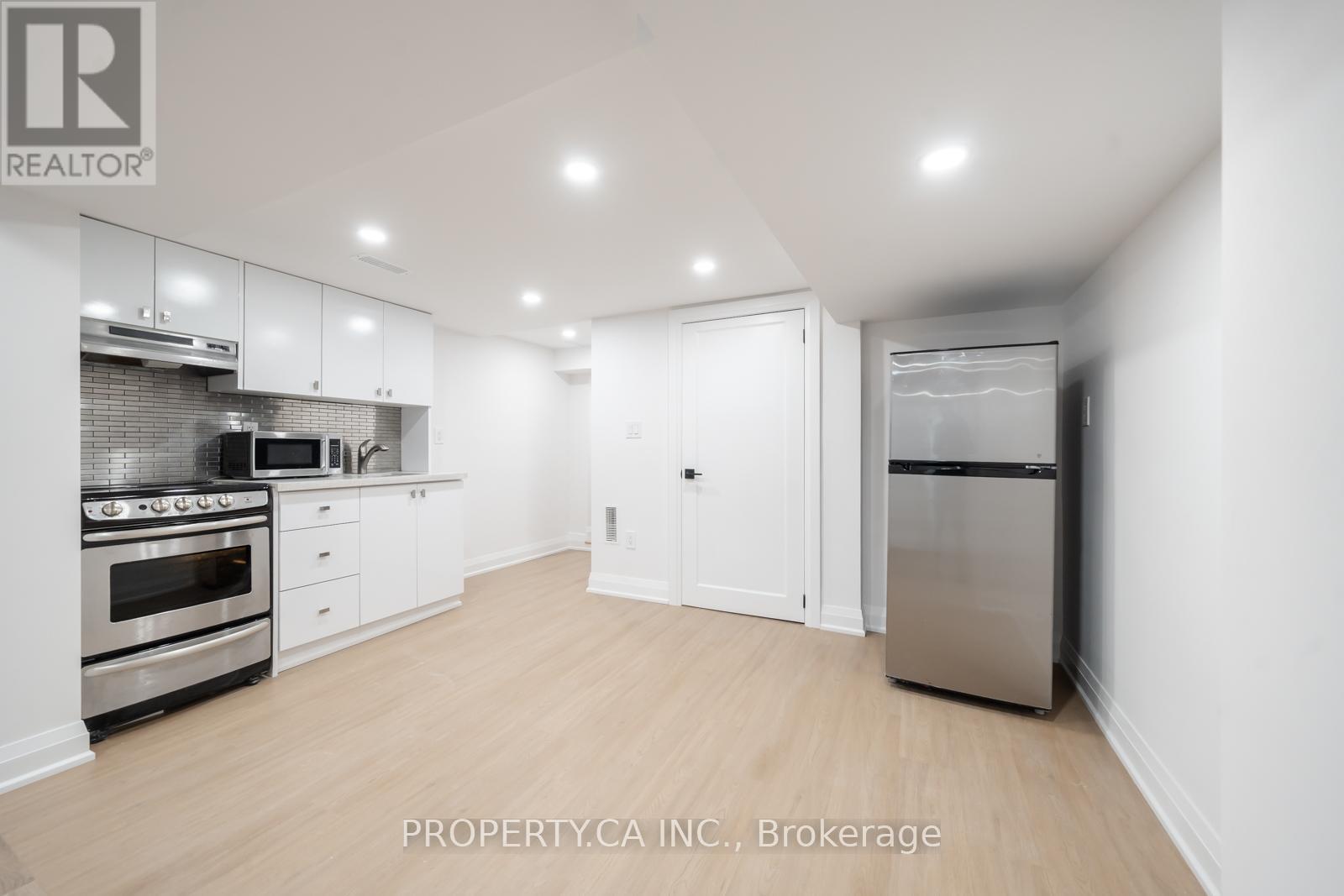 Lower - 344 Highfield Road, Toronto, Ontario  M4L 2V5 - Photo 6 - E13840158