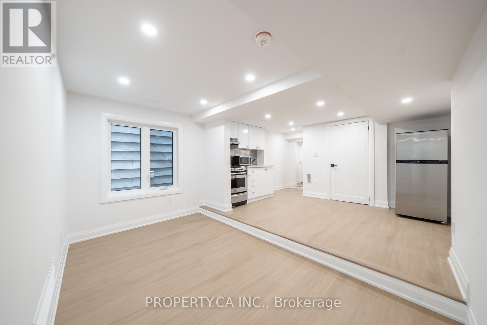 Lower - 344 Highfield Road, Toronto, Ontario  M4L 2V5 - Photo 7 - E13840158