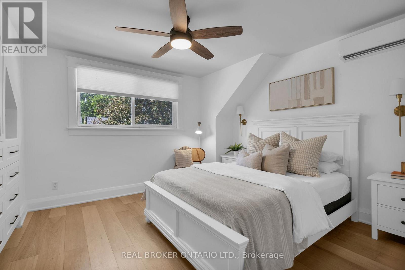 23 Aldridge Avenue, Toronto, Ontario  M4C 3W3 - Photo 17 - E13840202
