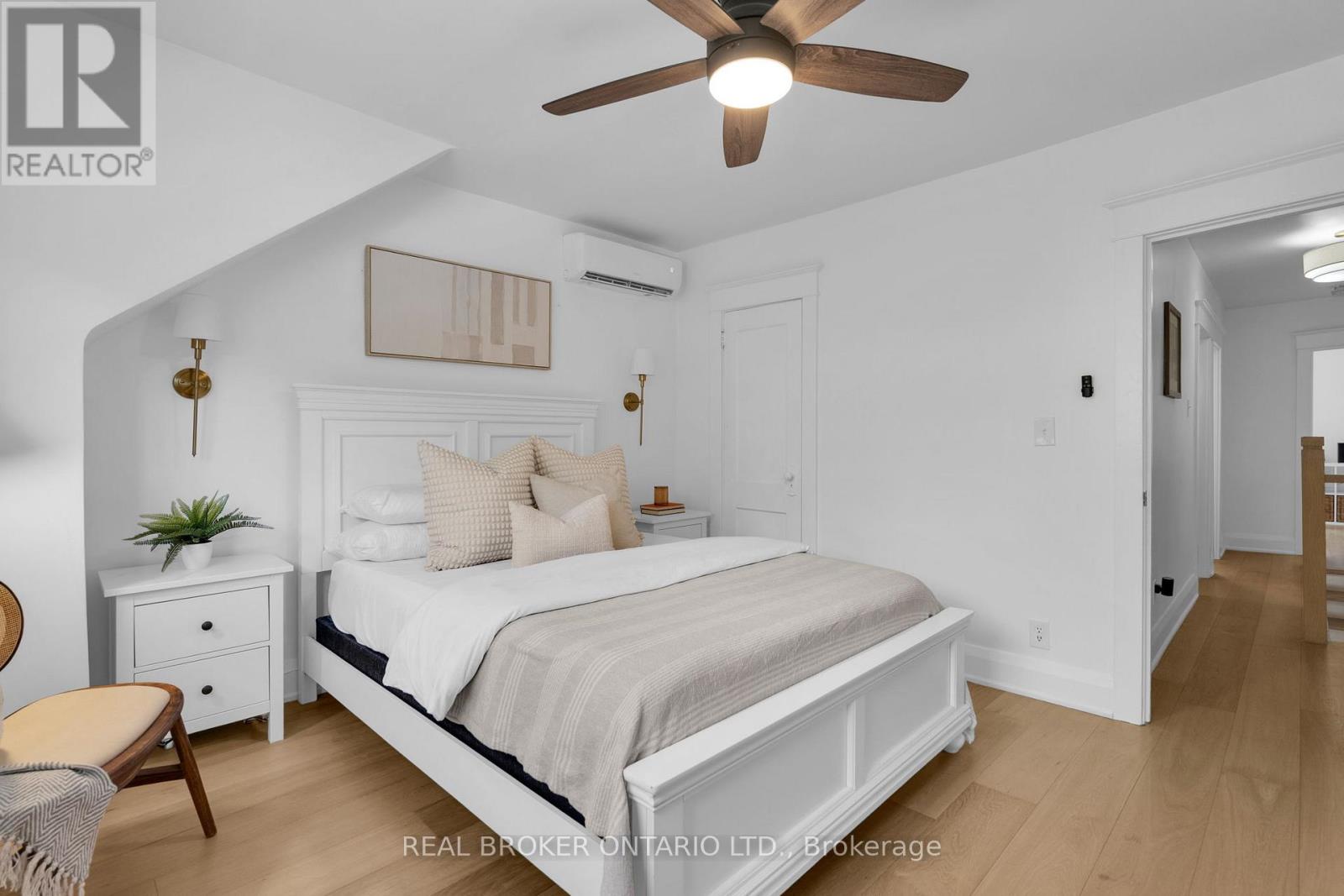 23 Aldridge Avenue, Toronto, Ontario  M4C 3W3 - Photo 18 - E13840202