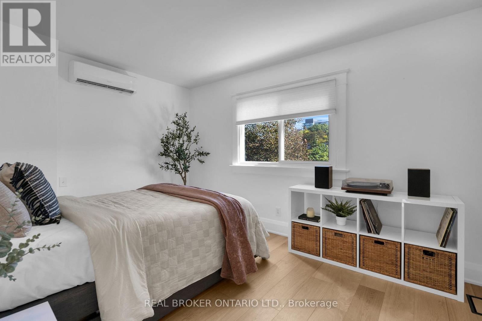 23 Aldridge Avenue, Toronto, Ontario  M4C 3W3 - Photo 21 - E13840202