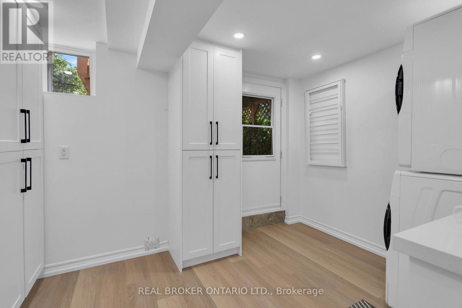 23 Aldridge Avenue, Toronto, Ontario  M4C 3W3 - Photo 29 - E13840202