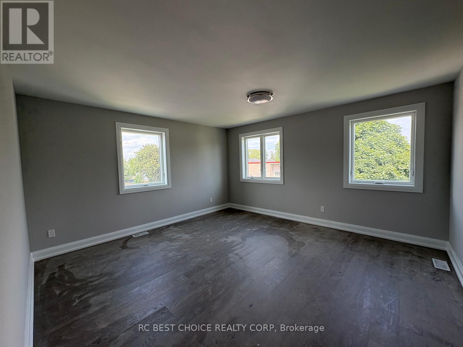 113 Grenfell Street, Oshawa, Ontario  L1J 4W1 - Photo 4 - E13840212