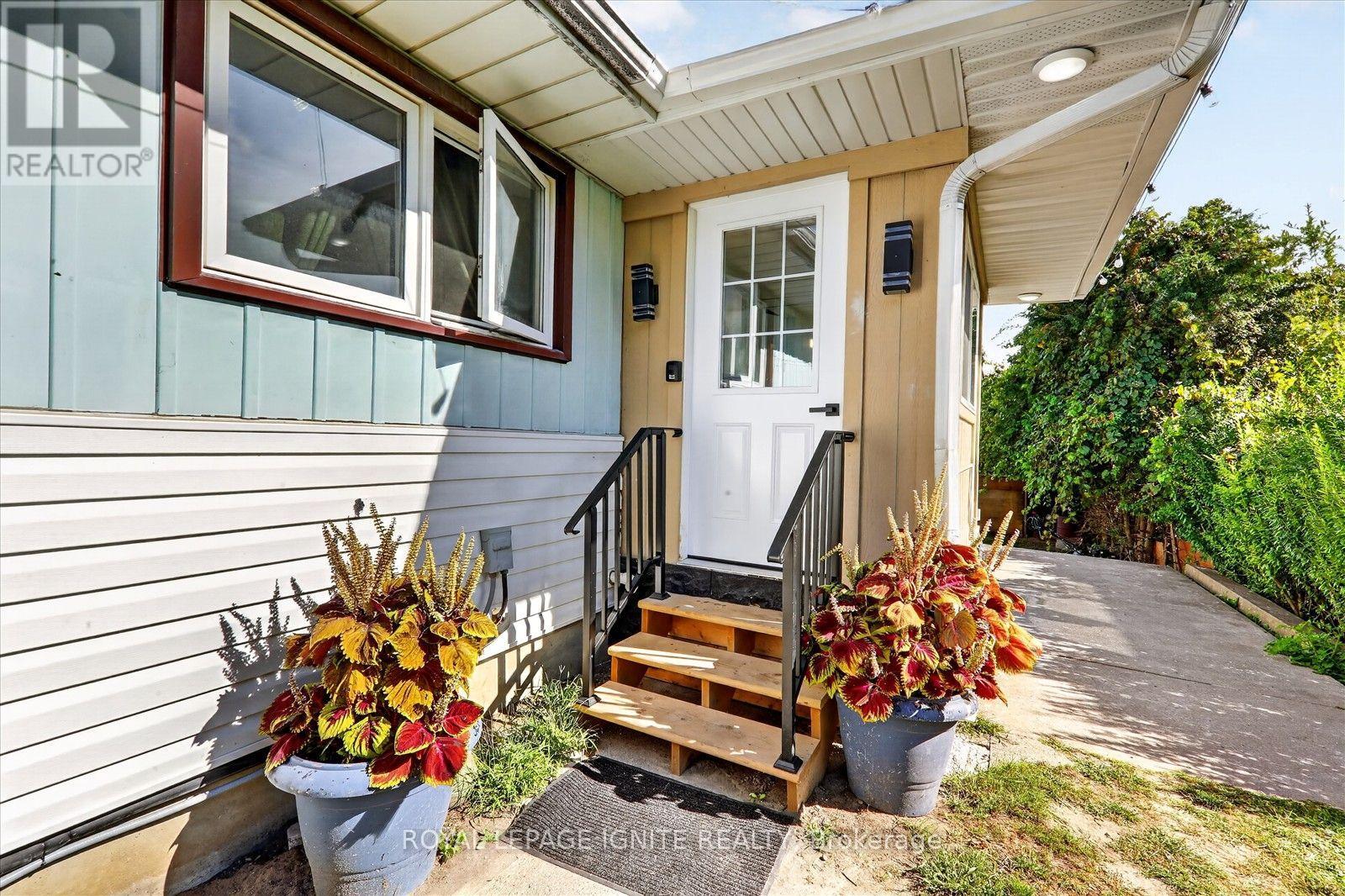 21 Durham Street, Clarington, Ontario  L1C 1H8 - Photo 5 - E13840322