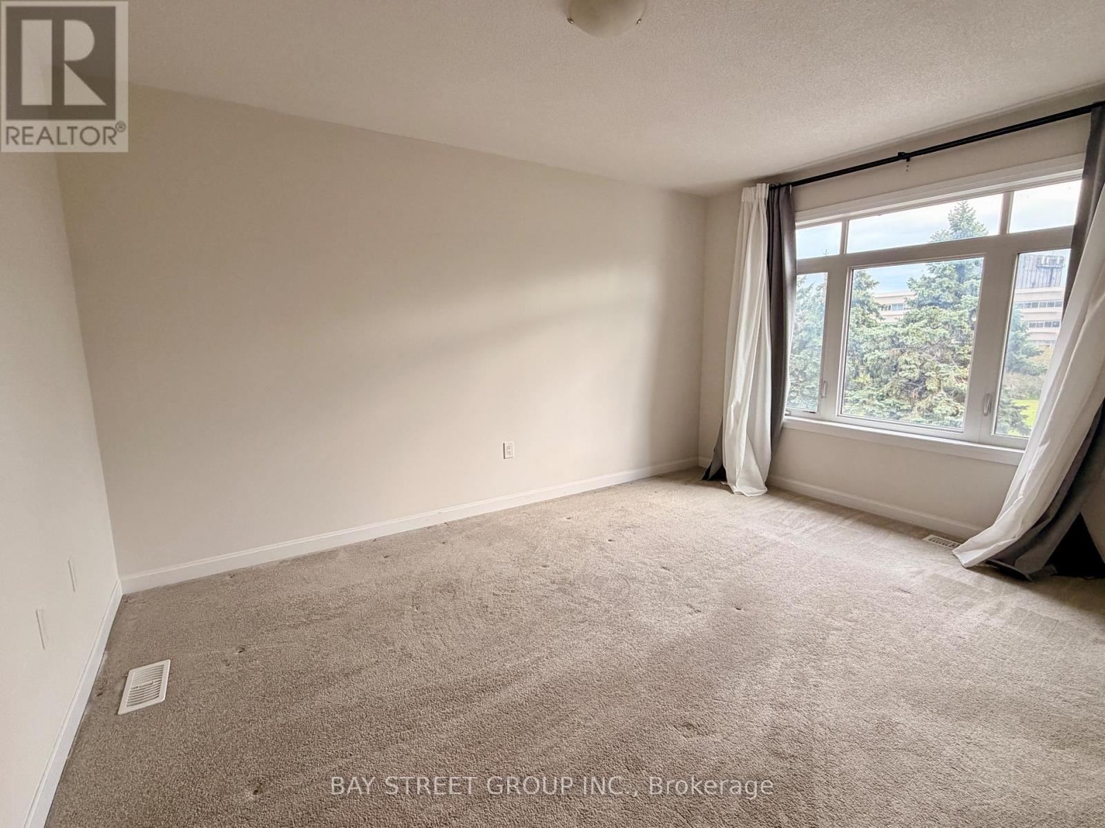 45 Longshore Way, Whitby, Ontario  L1N 0M1 - Photo 9 - E13840326