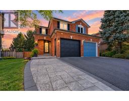 671 WALPOLE CRESCENT, Newmarket, Ontario