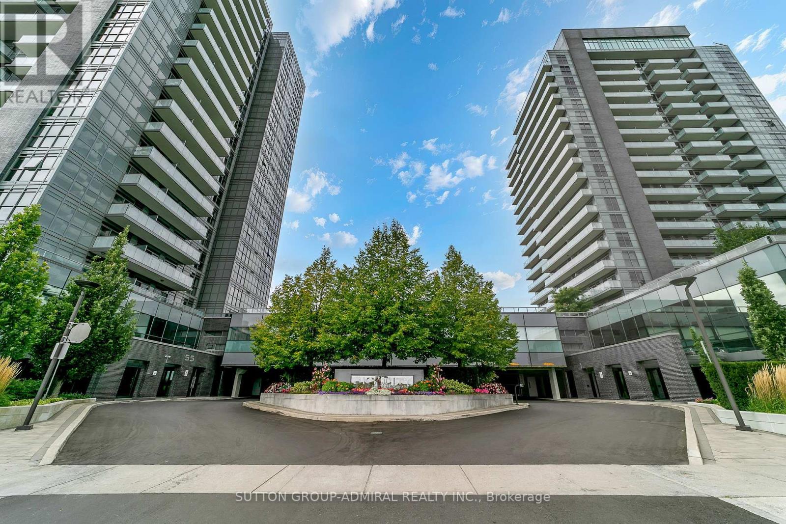 1005 - 55 Oneida Crescent, Richmond Hill, Ontario  L4B 0E8 - Photo 2 - N13840170