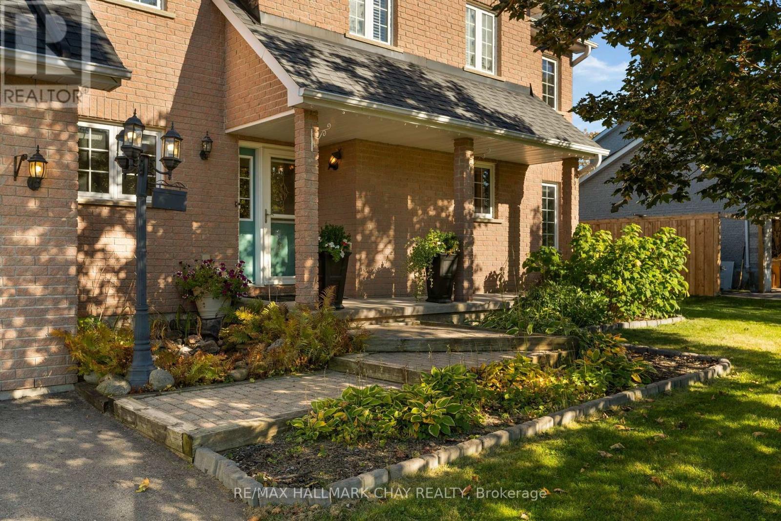 3667 Kimberley Street, Innisfil, Ontario  L9S 2L3 - Photo 2 - N13840232