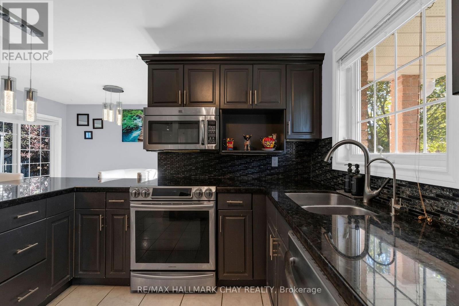 3667 Kimberley Street, Innisfil, Ontario  L9S 2L3 - Photo 6 - N13840232