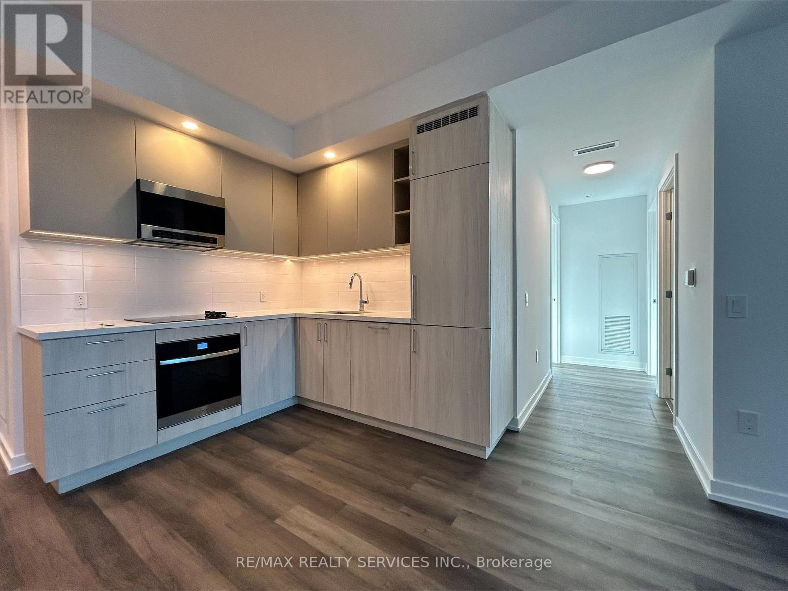 2105 - 21 MEADOWDALE ROAD
