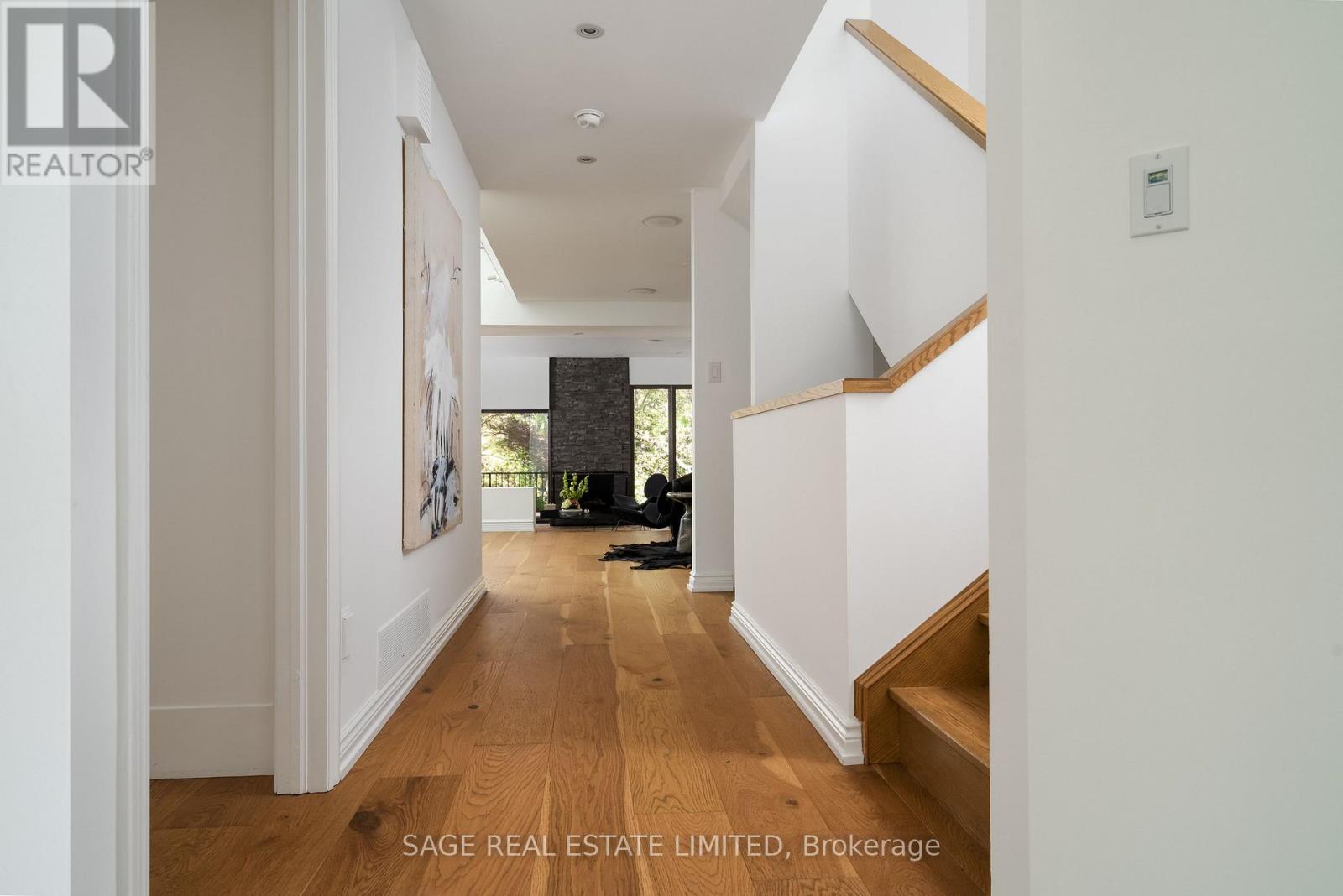20 Connable Drive, Toronto, Ontario  M5R 1Z8 - Photo 2 - C13838982