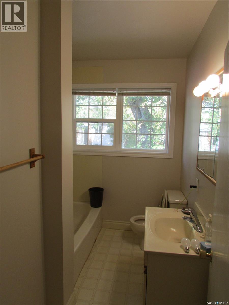 204 19th Avenue, Regina, Saskatchewan  S4N 1N1 - Photo 16 - SK049740