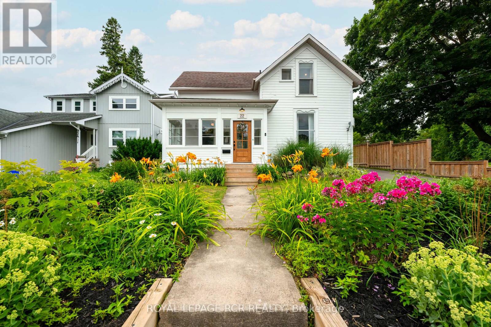 22 JOHN STREET, Orangeville, Ontario