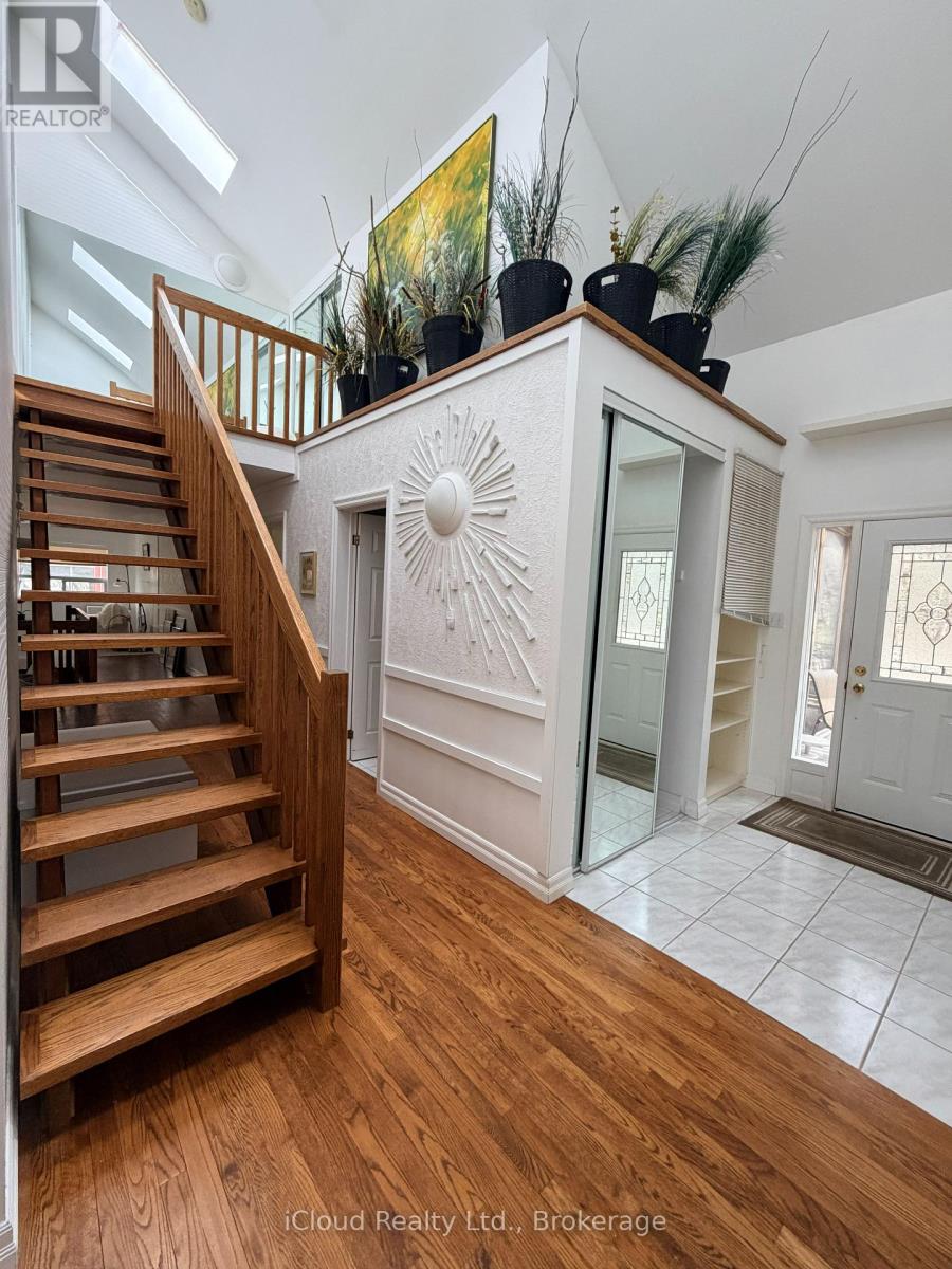 176 Wyndham Street, Mississauga, Ontario  L5M 1N5 - Photo 12 - W13840132