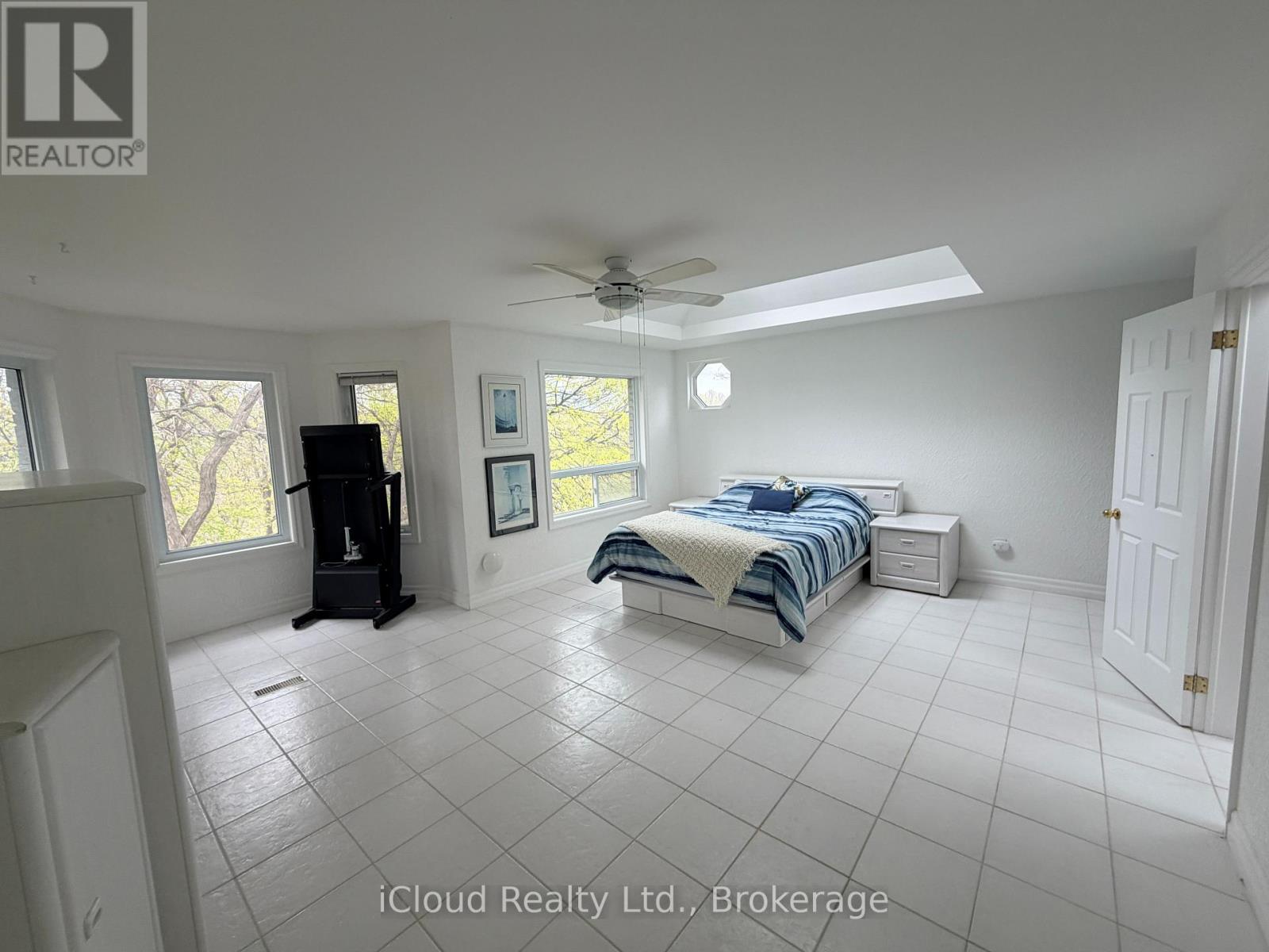 176 Wyndham Street, Mississauga, Ontario  L5M 1N5 - Photo 14 - W13840132
