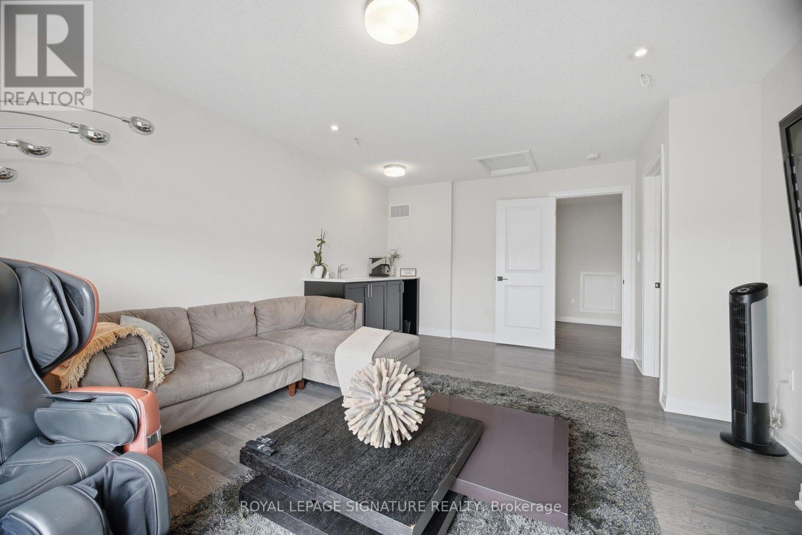94 Settlers Road E, Oakville, Ontario  L6H 7W5 - Photo 40 - W13840224