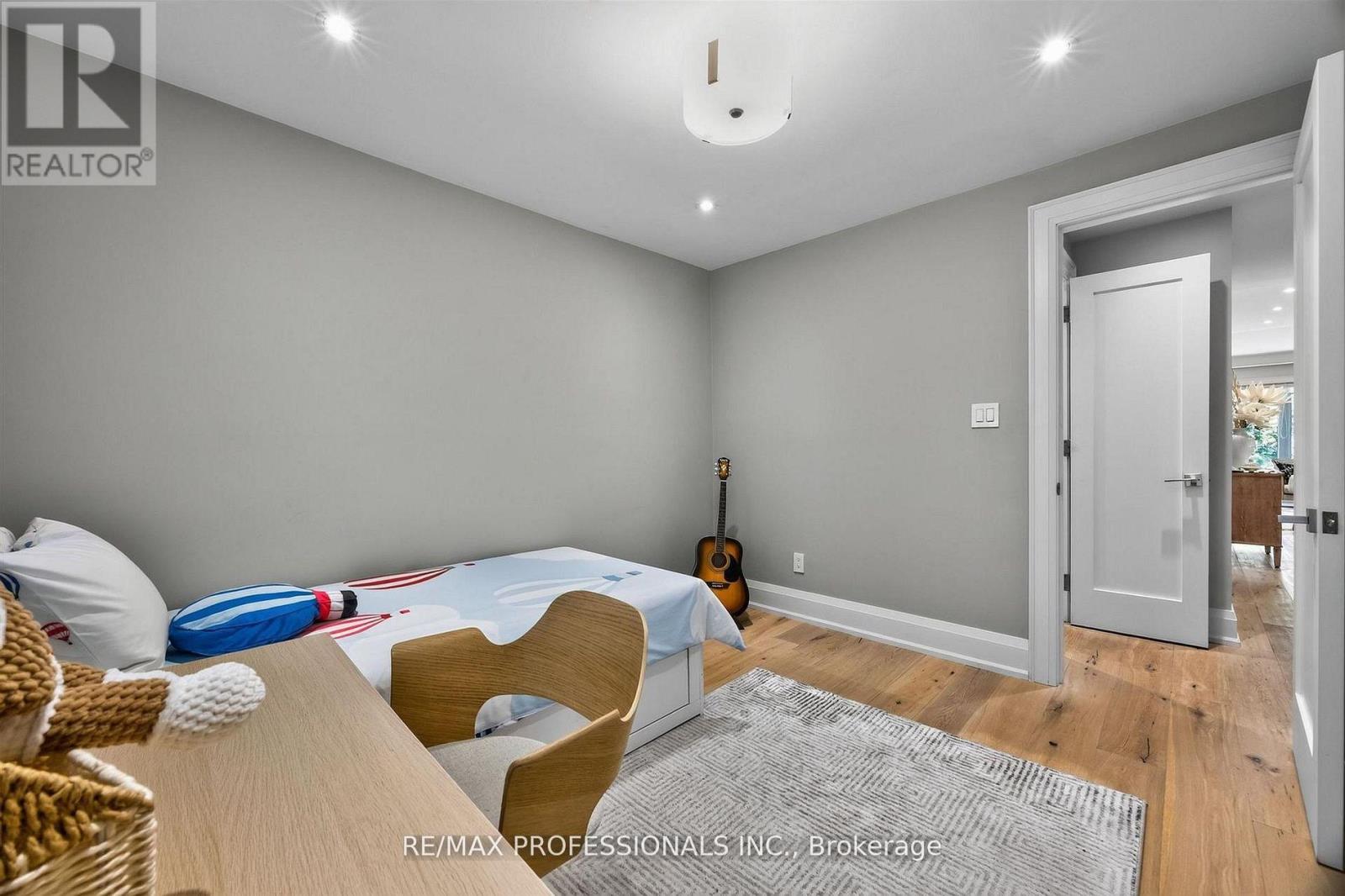 57 Merrygale Crescent, Toronto, Ontario  M9B 5N9 - Photo 22 - W13840236