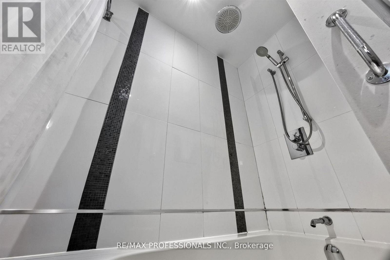 57 Merrygale Crescent, Toronto, Ontario  M9B 5N9 - Photo 25 - W13840236