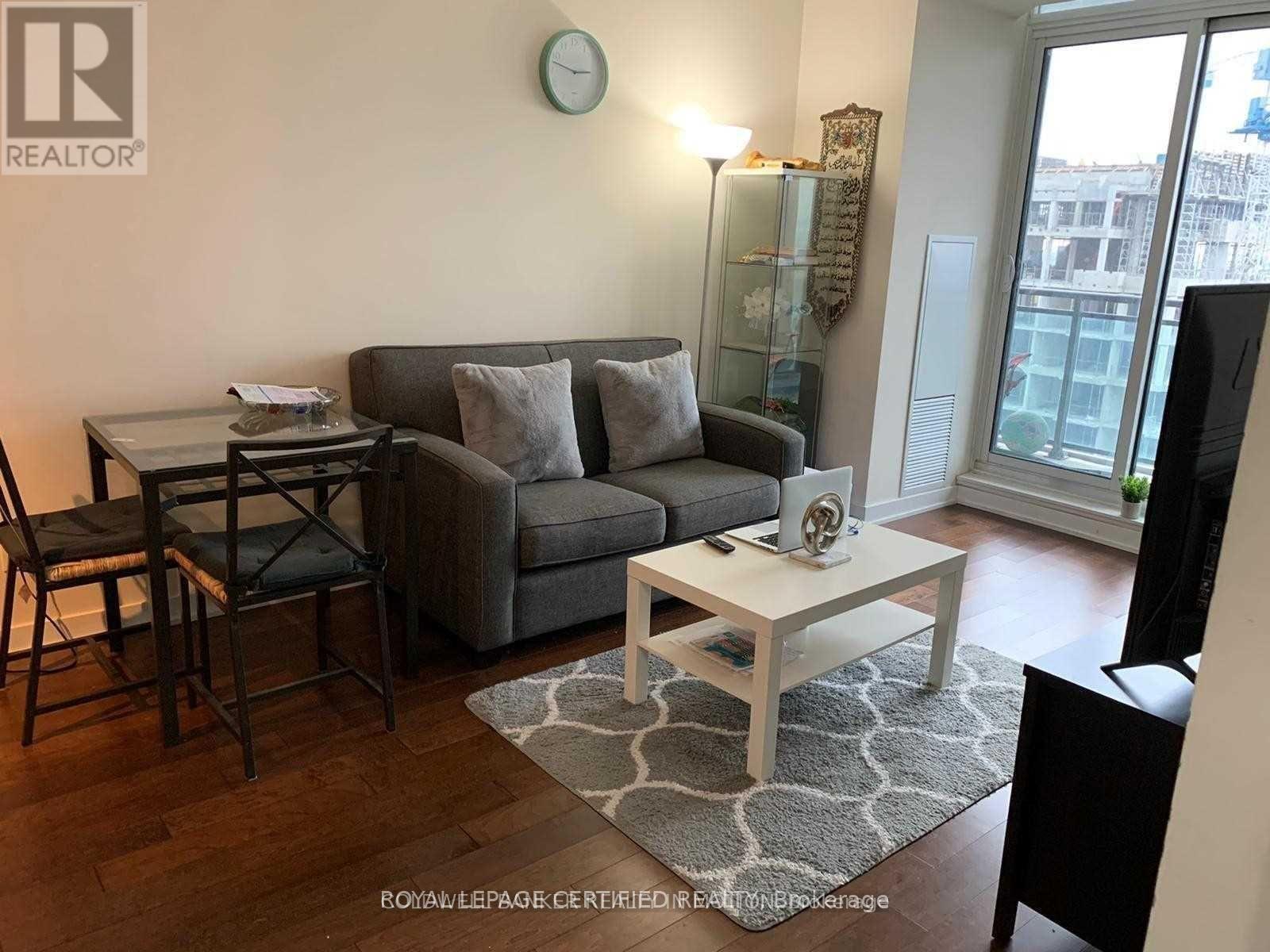 3506 - 4070 Confederation Parkway, Mississauga, Ontario  L5B 0E9 - Photo 2 - W13840318