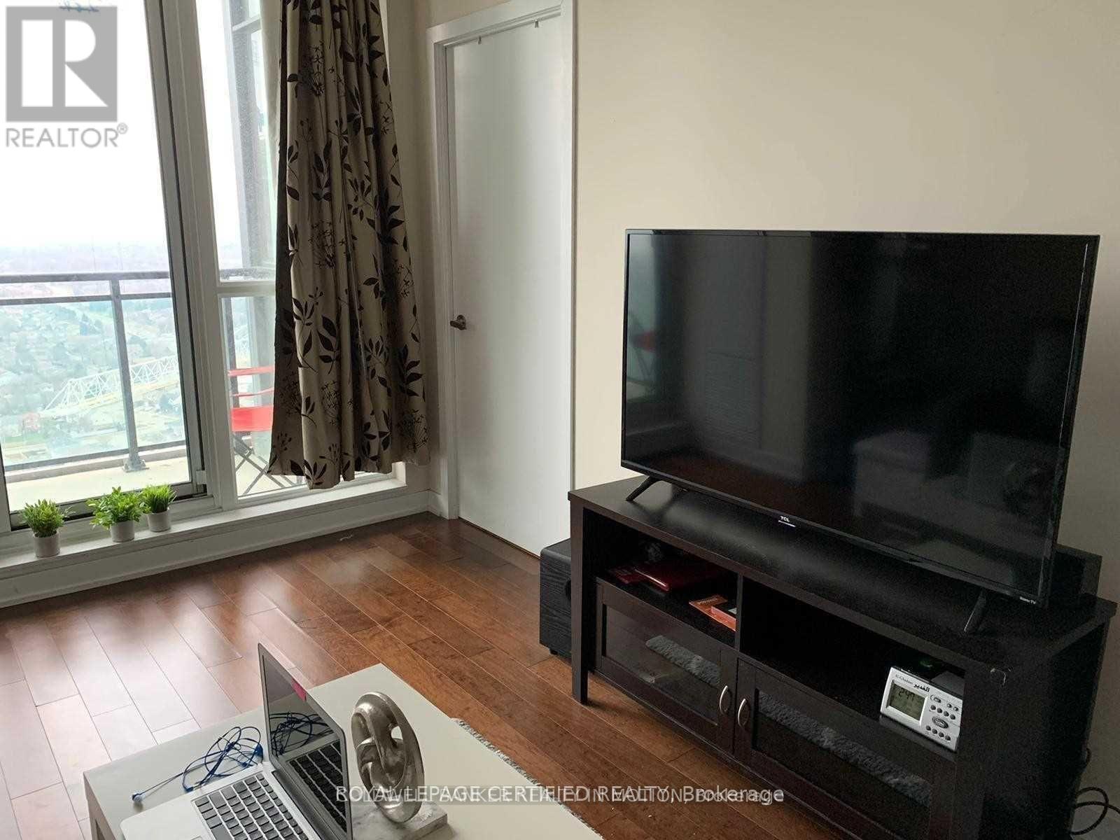 3506 - 4070 Confederation Parkway, Mississauga, Ontario  L5B 0E9 - Photo 4 - W13840318