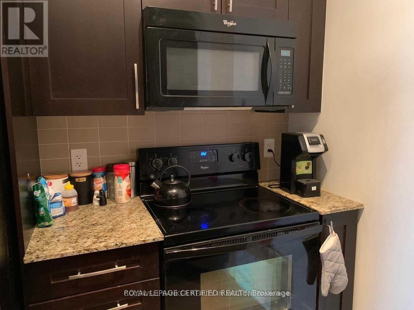 3506 - 4070 Confederation Parkway, Mississauga, Ontario  L5B 0E9 - Photo 6 - W13840318