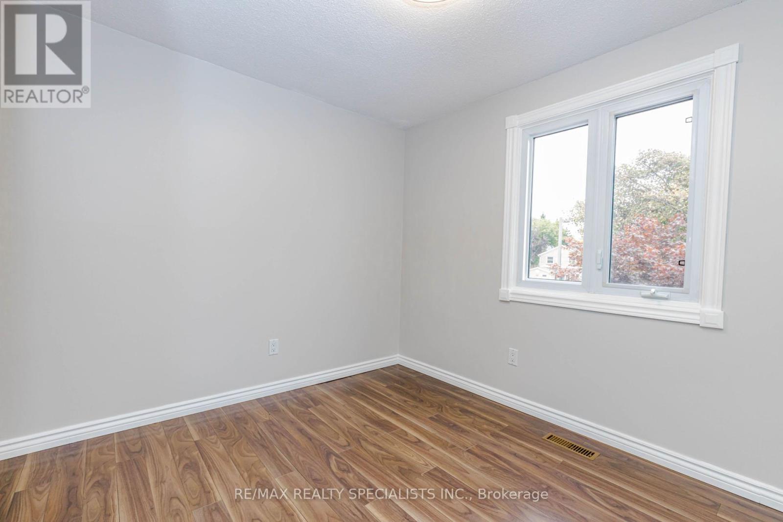 6317 Martel Court, Mississauga, Ontario  L5N 3H6 - Photo 35 - W13836250
