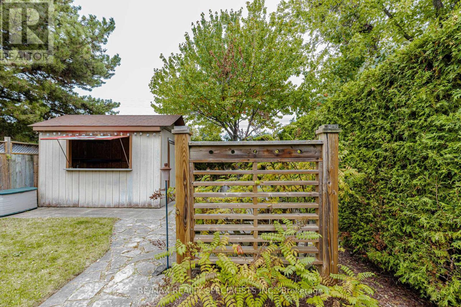 6317 Martel Court, Mississauga, Ontario  L5N 3H6 - Photo 46 - W13836250