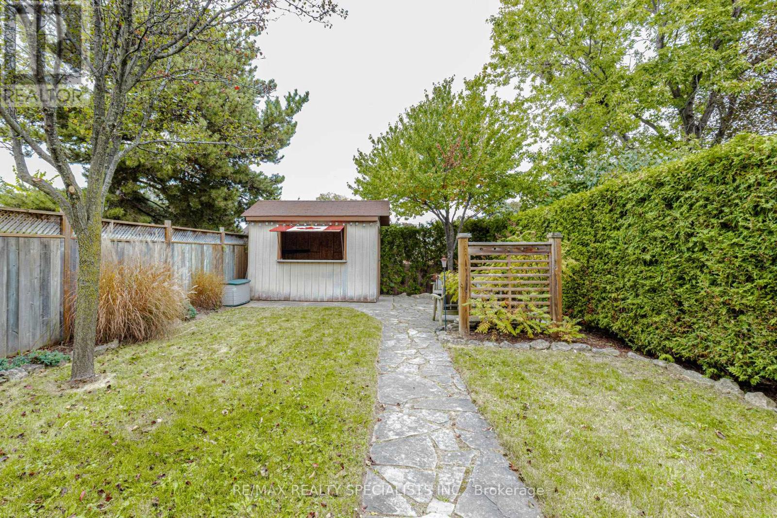 6317 Martel Court, Mississauga, Ontario  L5N 3H6 - Photo 45 - W13836250