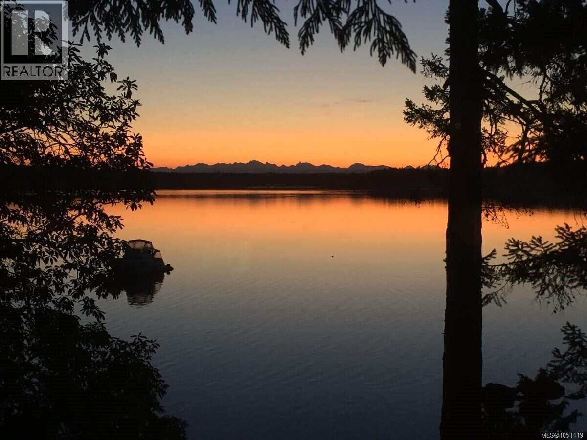 304 Long Island Lane, Decourcy Island, British Columbia
