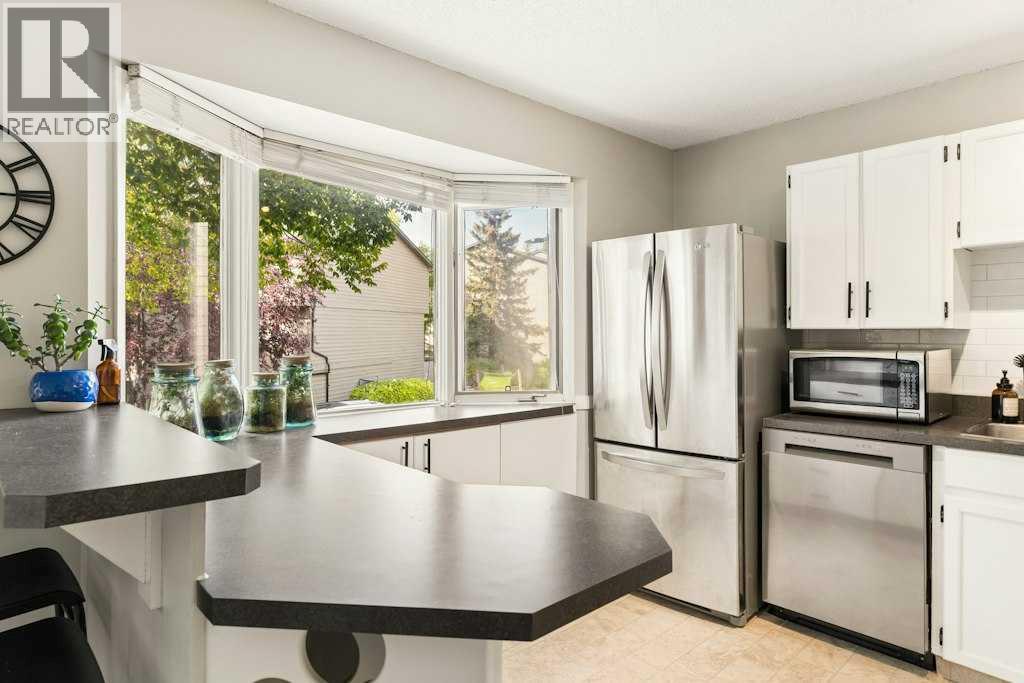 80, 23 Glamis Drive Sw, Calgary, Alberta  T3E 6S3 - Photo 15 - A2345171